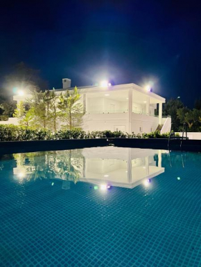 Bella Luna Villa with Pool - Puglia Mia Apartments